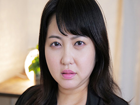 真面目そうなのに、旦那に内緒で浮気を繰り返すKカップ超乳ぽっちゃり人妻  本名不明 サンプル動画サムネイル